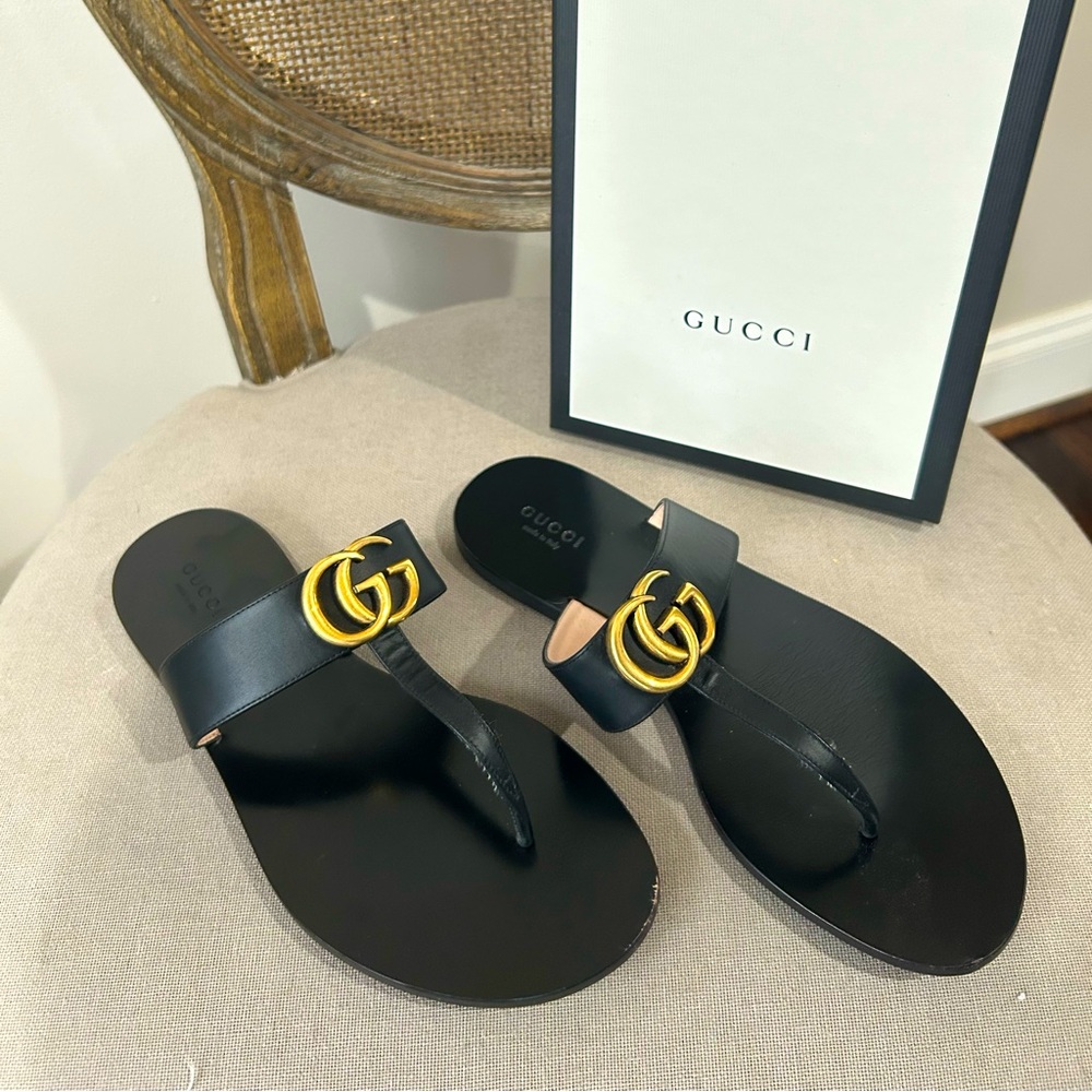 Gucci thong sandal leather size 38 / 8 black shoe